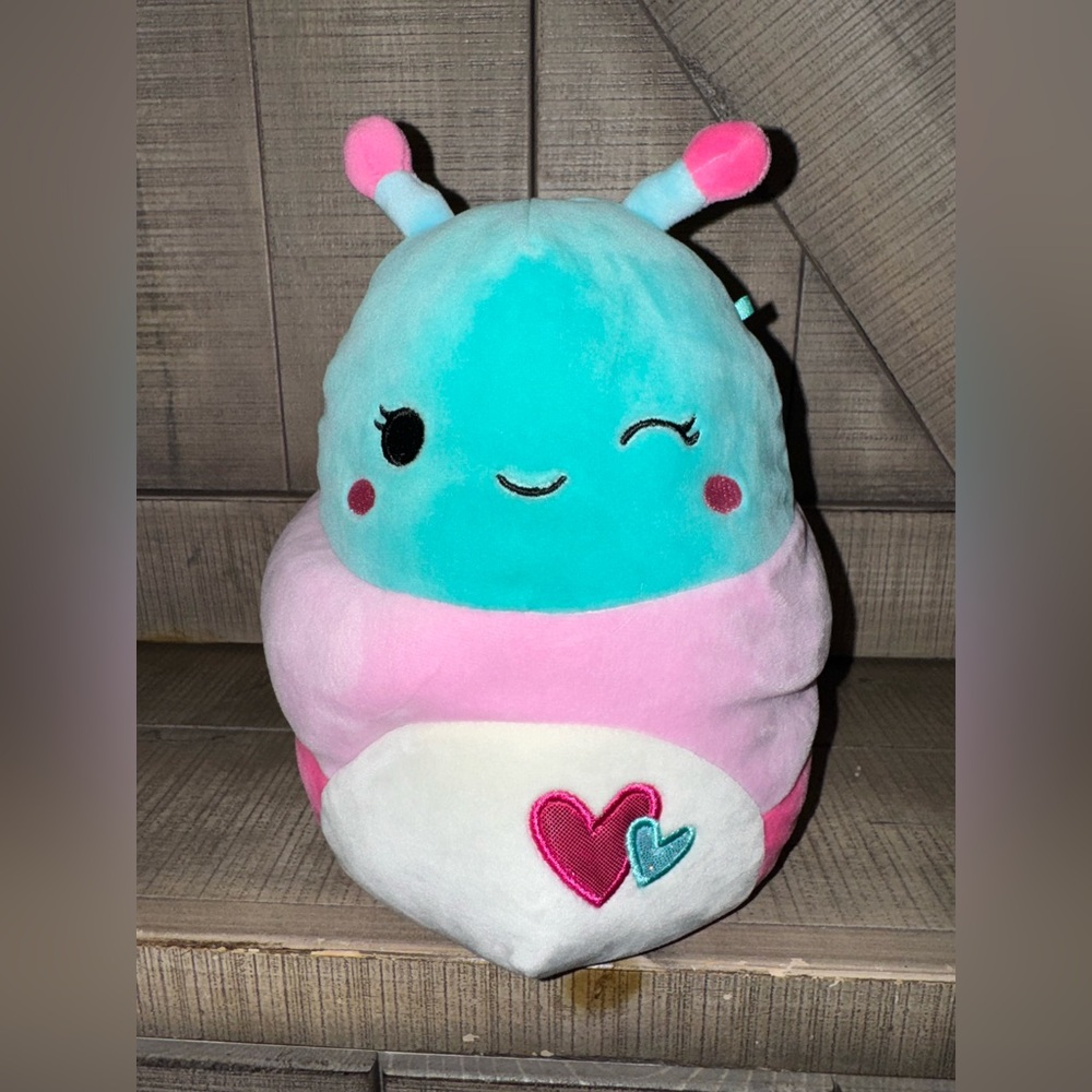 Squishmallow 8" Fluxie Caterpillar Teal Pink Heart Belly Valentine Plush